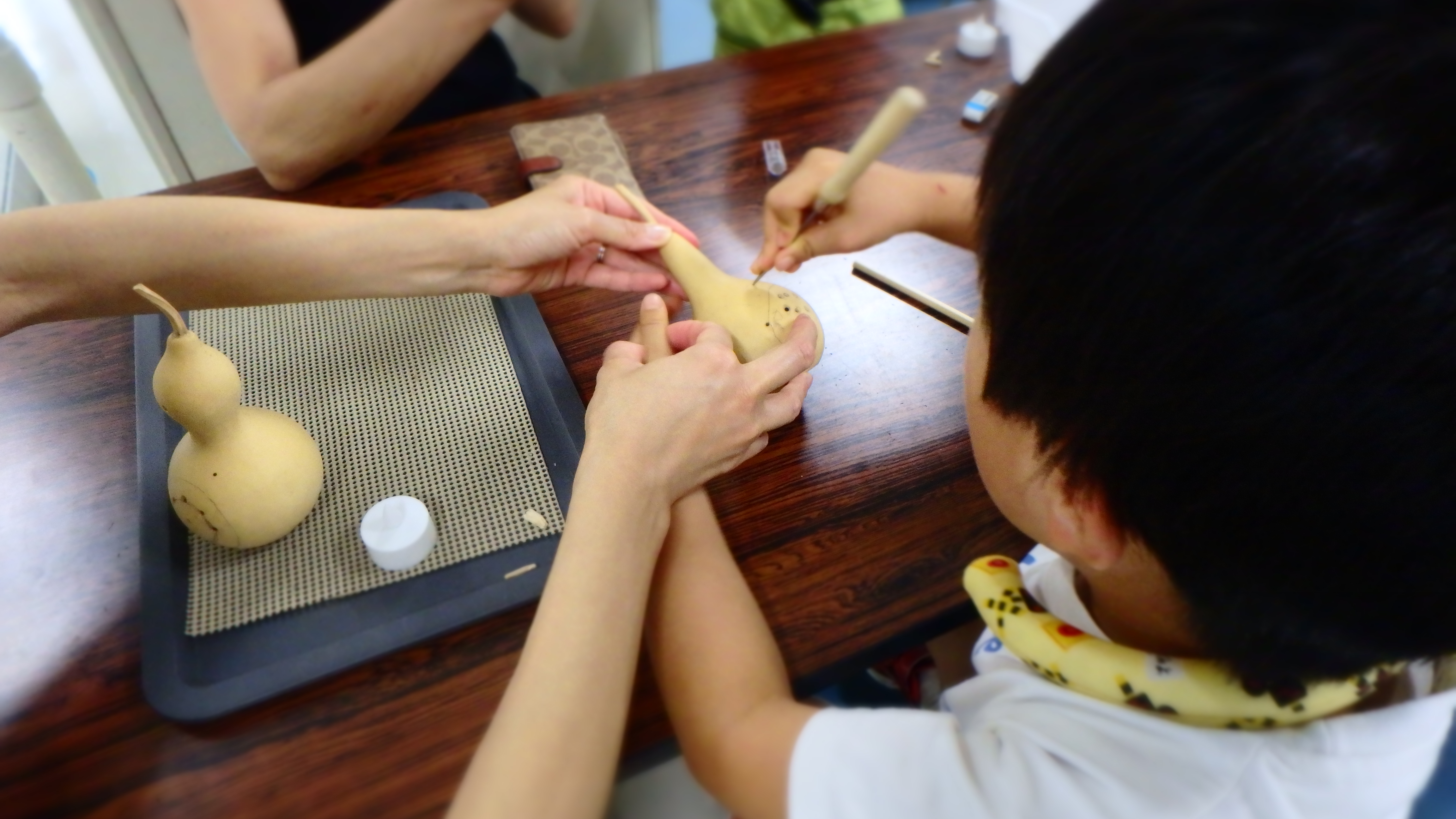 ミニひょうたんランプづくり